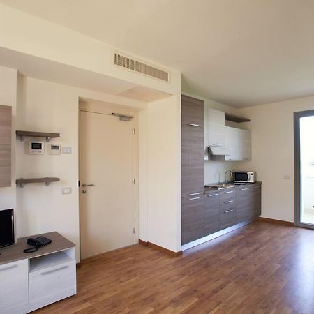 Residence Le Querce Cernusco Sul Naviglio Kamer foto